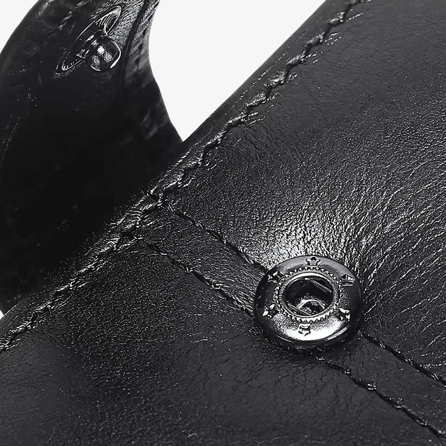 Astrom Men's Genuine Leather Wallet