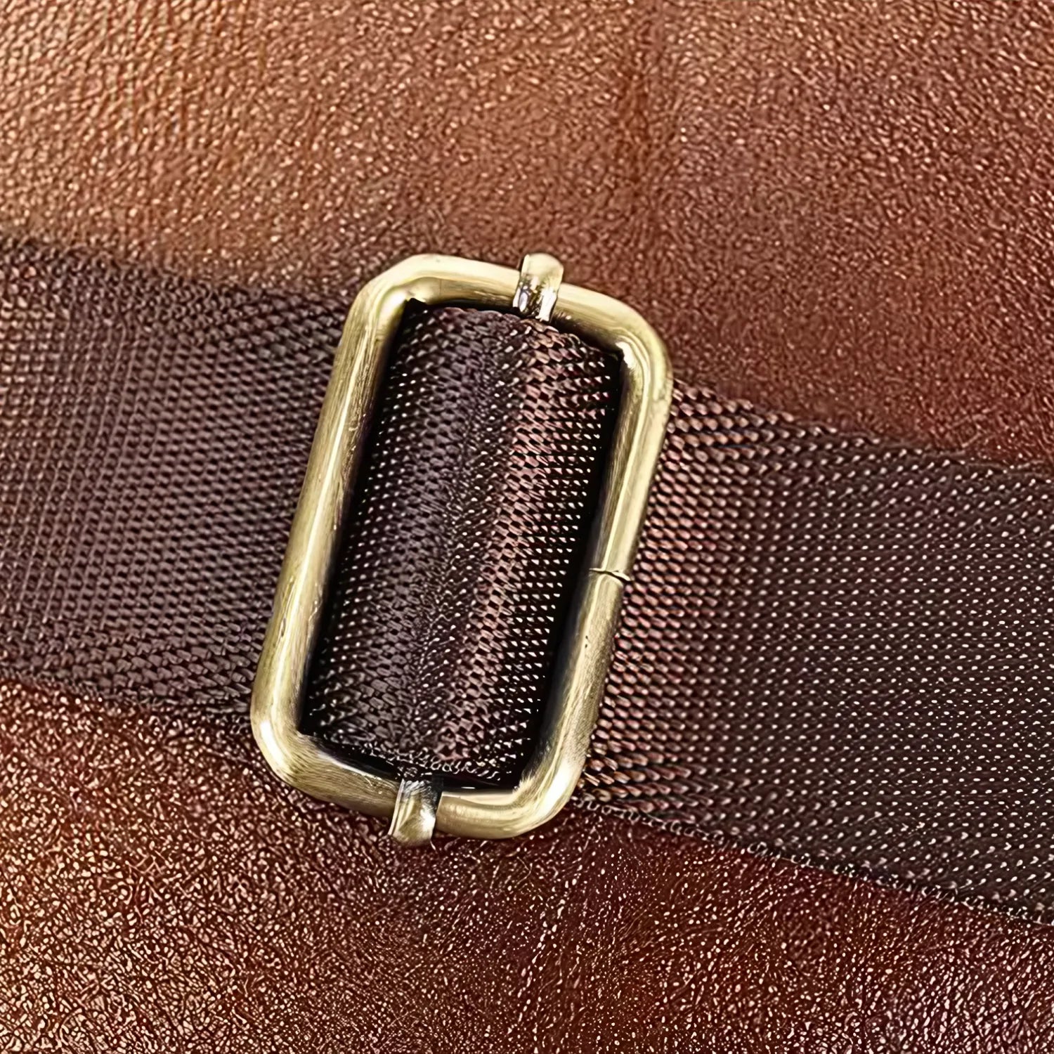 Bravion Classic Crossbody Bag